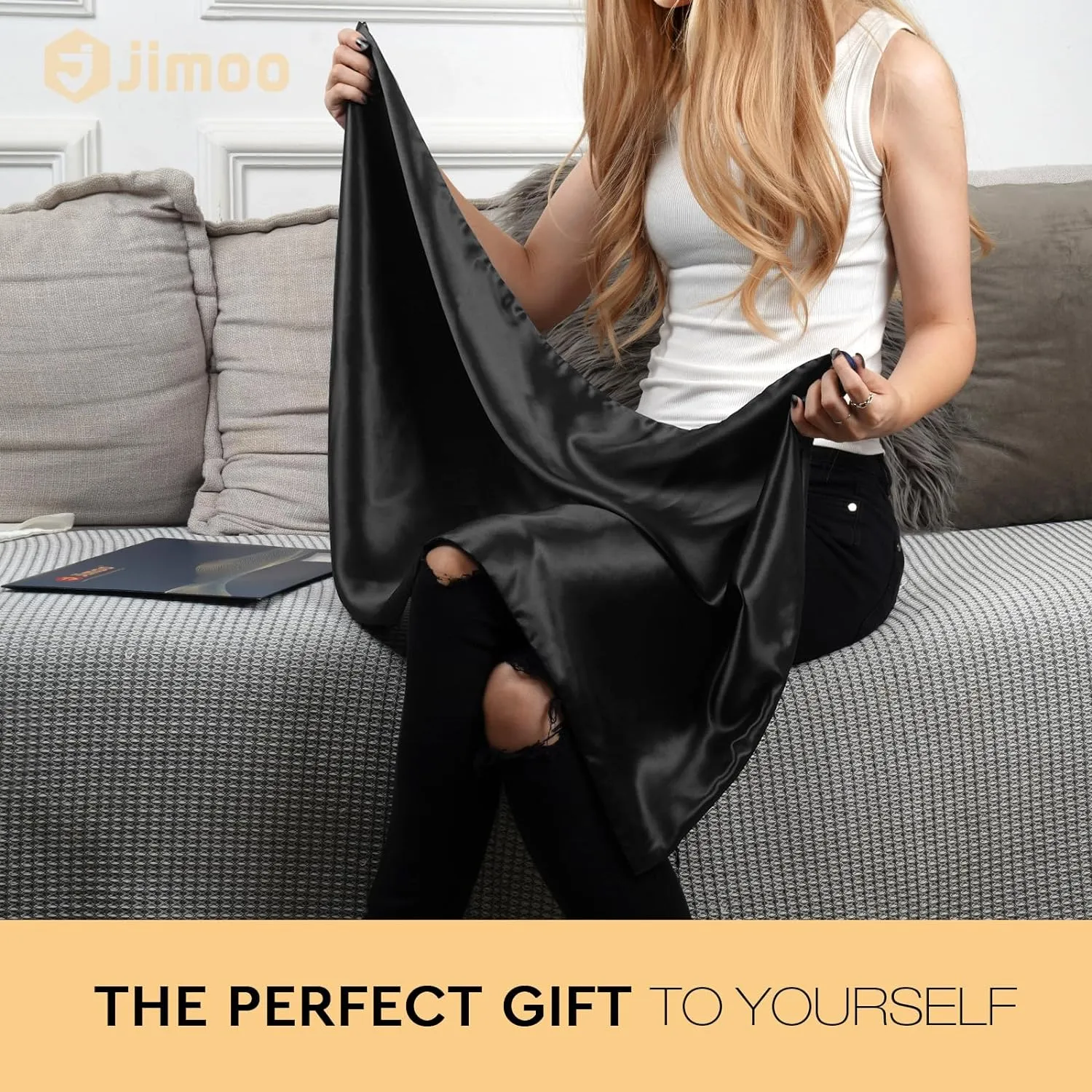 100% Mulberry Silk Pillowcase for Hair and Skin, 22 Momme Pure Natural Silk Pillow Case Both Sided with Zipper, Pillow Cover for Women Mom Men (Black, Standard 20''×26'')