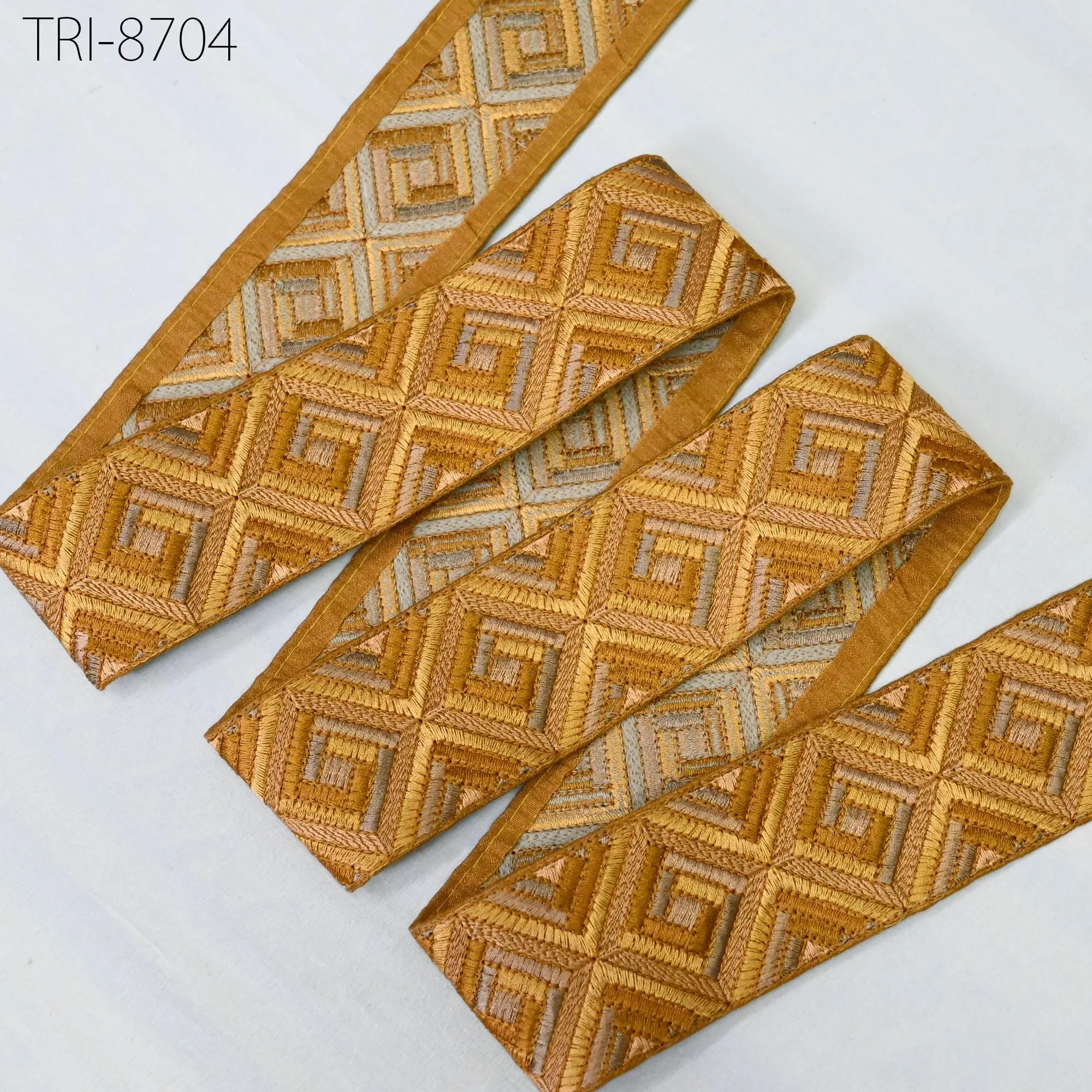 3 Yard Embroidery Ribbon Trims Embellish Mustard Embroidered Saree Border Costumes Crafting Sewing Beach Bags Tote Pouche Wall Hangings 5cm