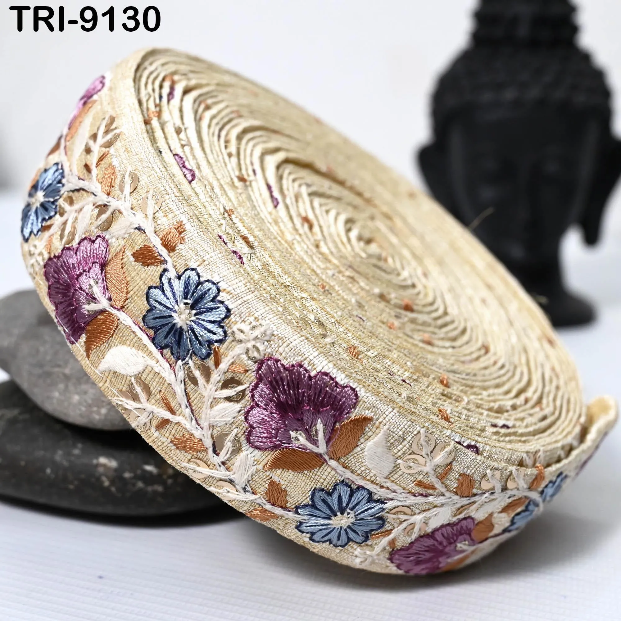 9 Yard Ivory Embroidery Ribbon 4cm Trim Embroidered Indian Sari Embellishments Sewing Crafting Bags Trimming Curtains Shoe Making Dog Collar