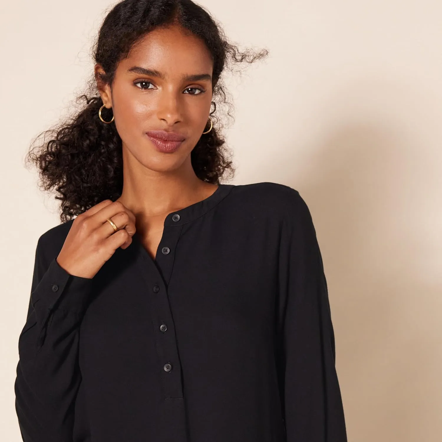 Amazon Essentials Women's Long-Sleeve Woven Blouse