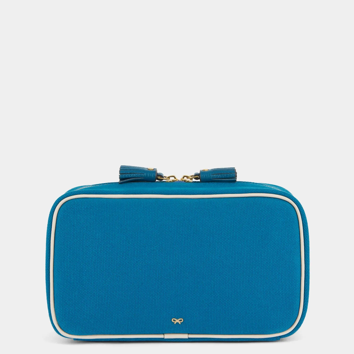Amenity Kit Pouch