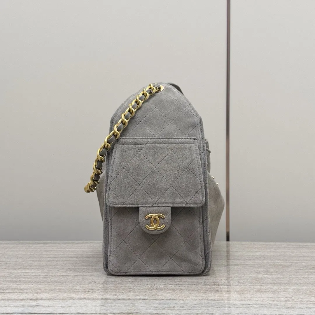 Chanel 25C Medium Hobo Travel Bag