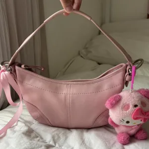 Coach Baby Pink Mini Hobo🩶🏙️
