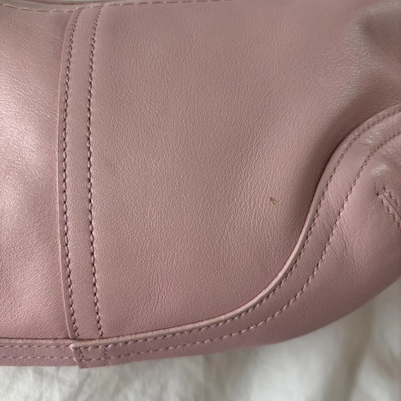 Coach Baby Pink Mini Hobo🩶🏙️