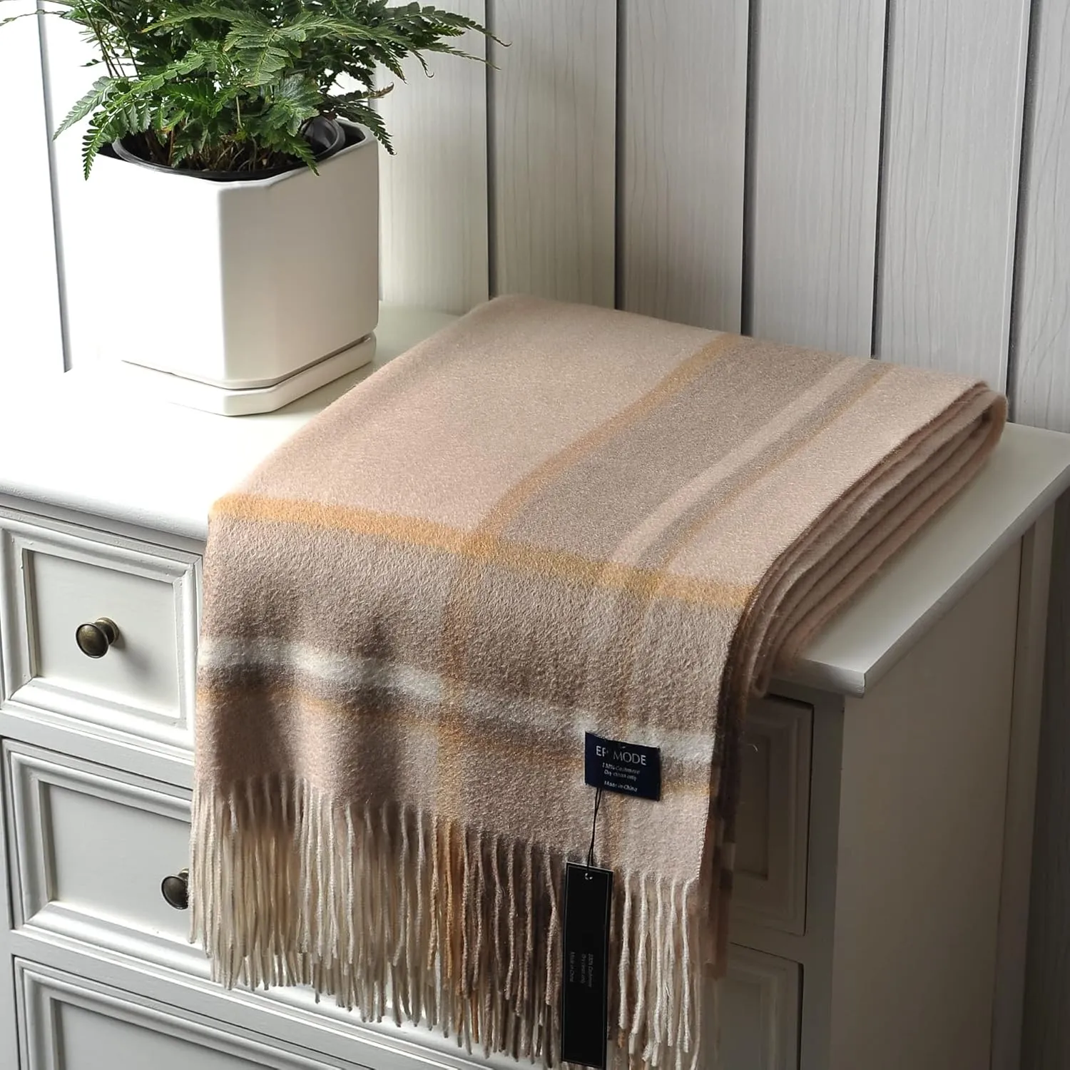 EP Mode 100% Pure Cashmere Throw Blanket for Sofa, Classic Design with Gift Box (Beige Border)