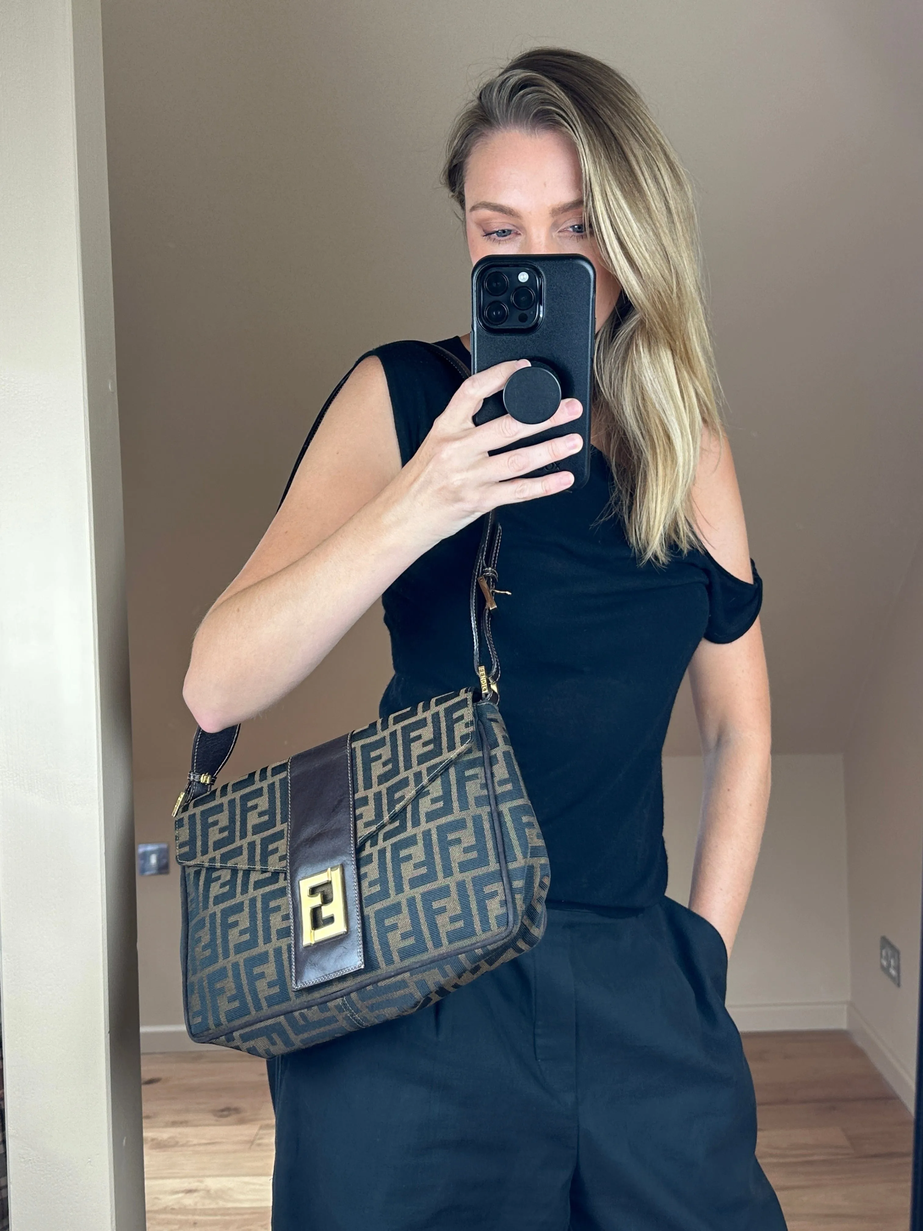Fendi Vintage Zucca Shoulder Bag - Brown