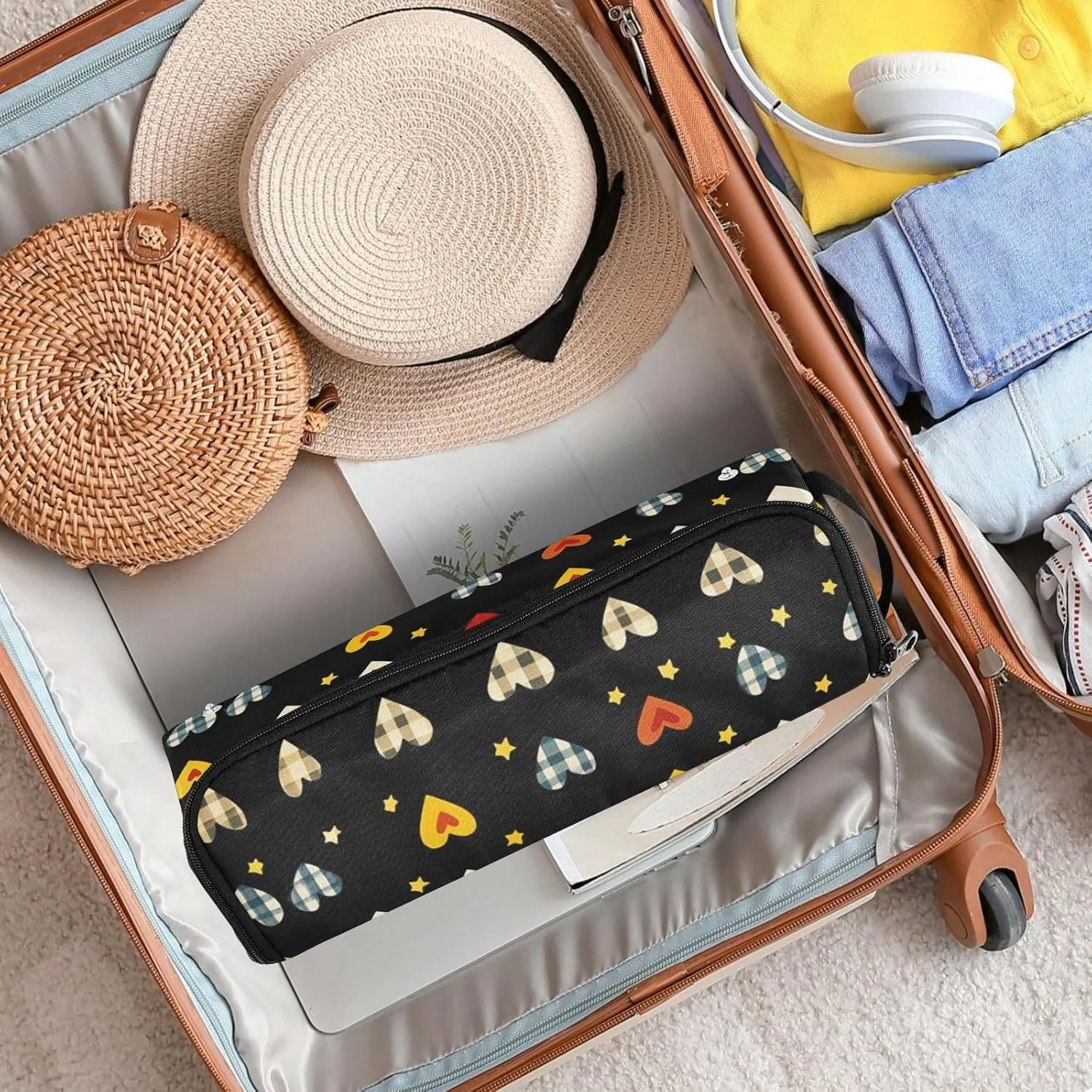 Hair Tools Travel Bag with Heat Resistant Mat Curling Iron Bag for Women Hair Tool Storage Case Straightener Flat Irons Hot Tools Travel Essentials Black Checkered Hearts