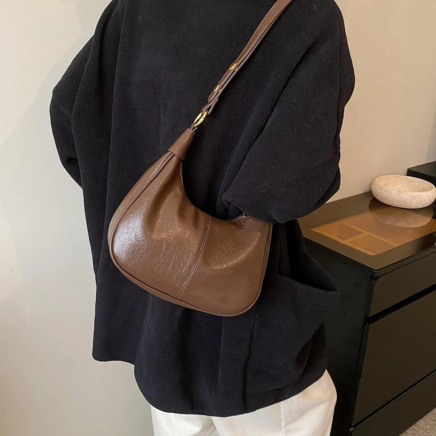 Hobo Bag Shoulder Bag for Women Purse Vegan Leather Retro Handbag with Zipper Pocket and Adjustable Strap