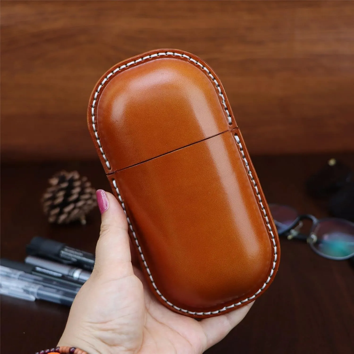 Leather Eyeglass Case Hard Shell Retro Men And Women Sunglasses Nearsighted Glasses Locking clasp Protection Box