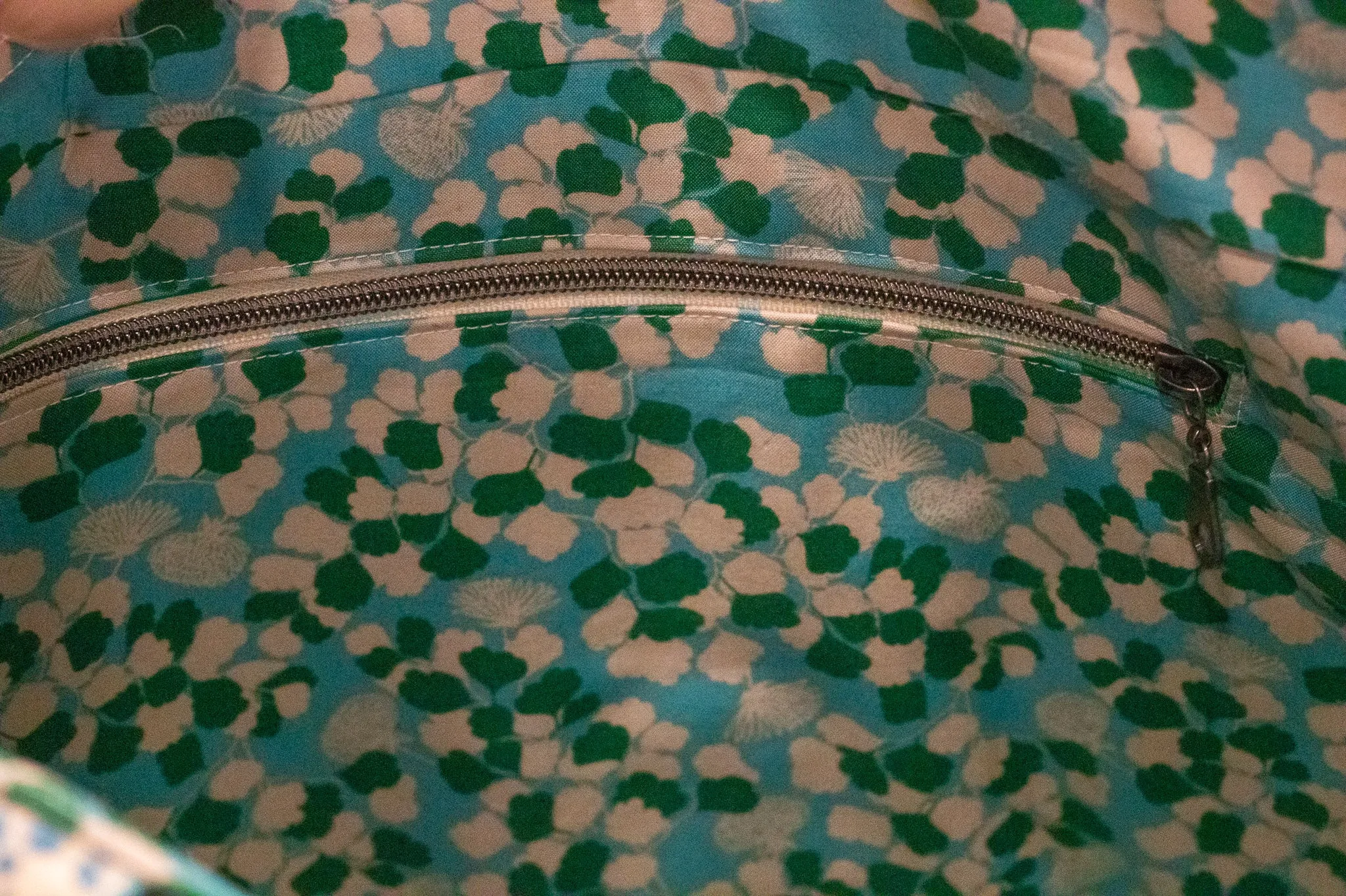 Legato Wave Top Tote
