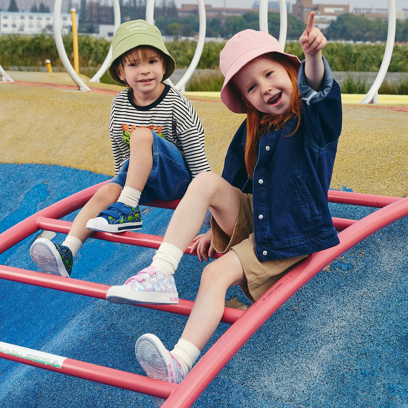 Light Up Dual Straps Kids Sneakers
