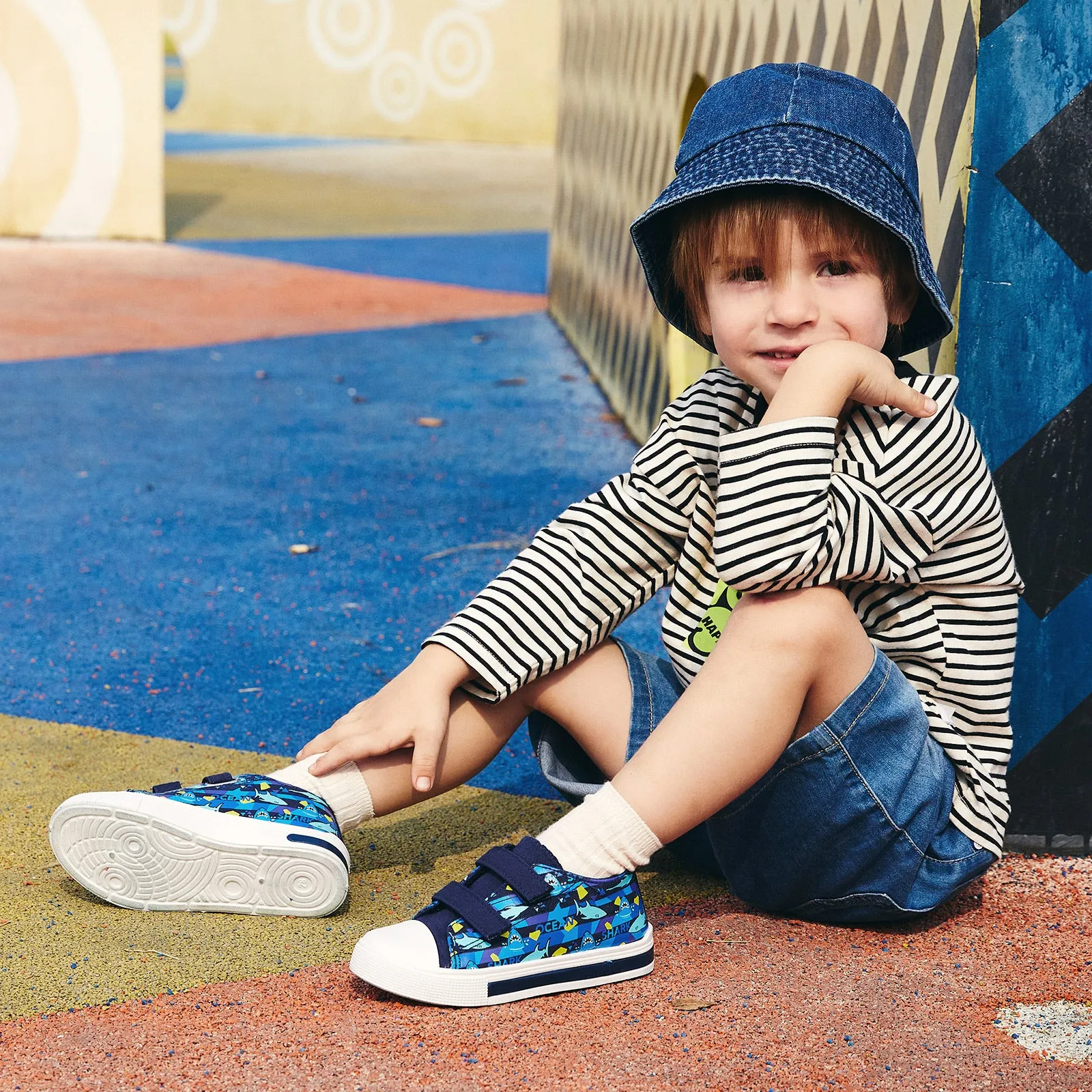 Light Up Kids Sneakers Shoes with Hook and Loops