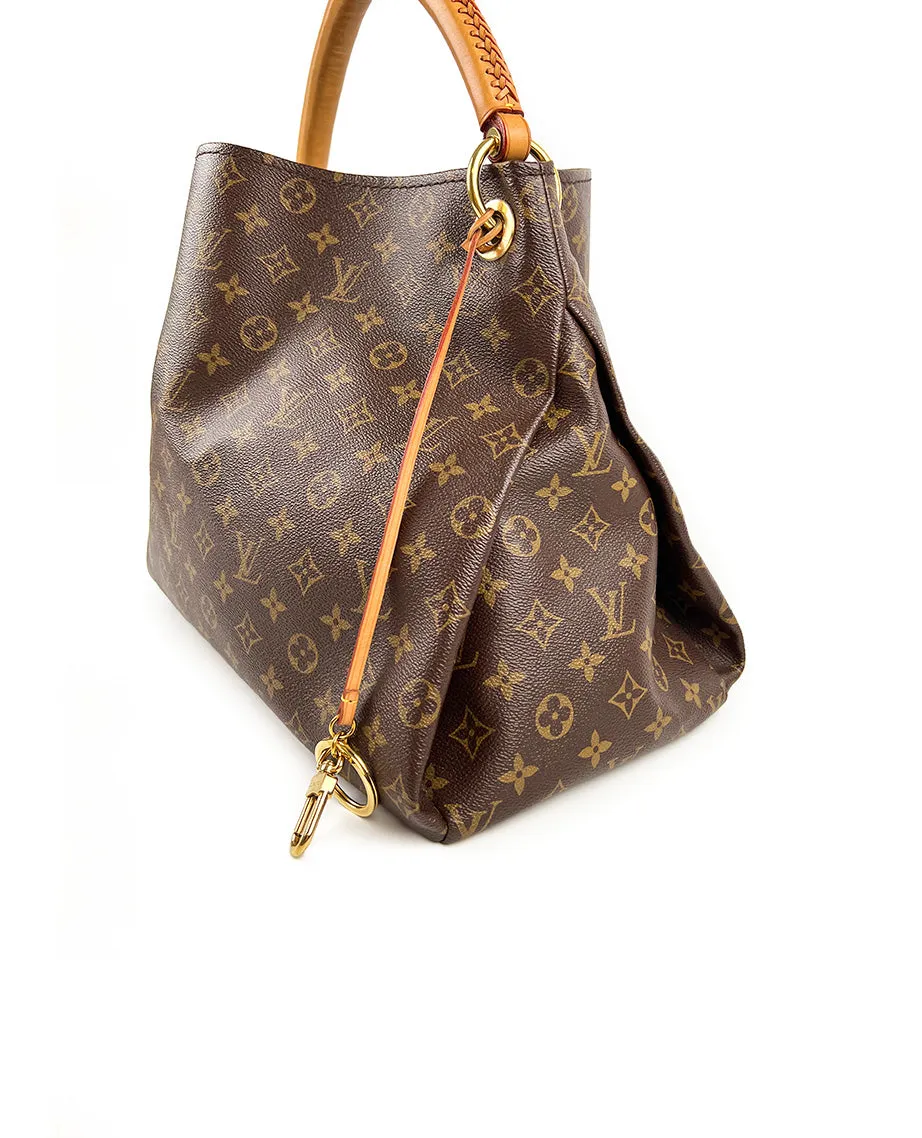 Louis Vuitton Artsy Monogram MM