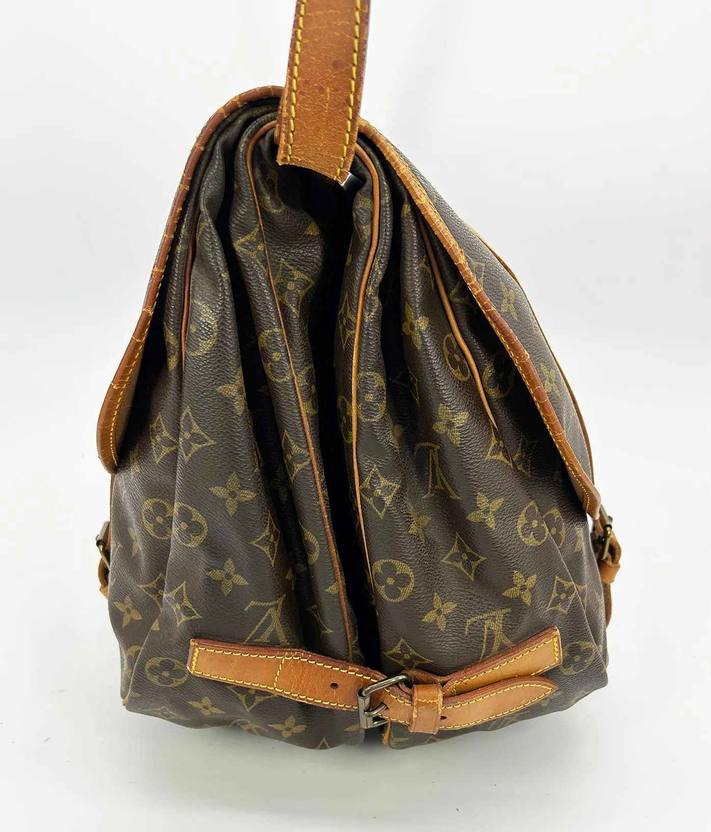 LOUIS VUITTON Vintage Monogram Samur 43 Messenger Shoulder Bag