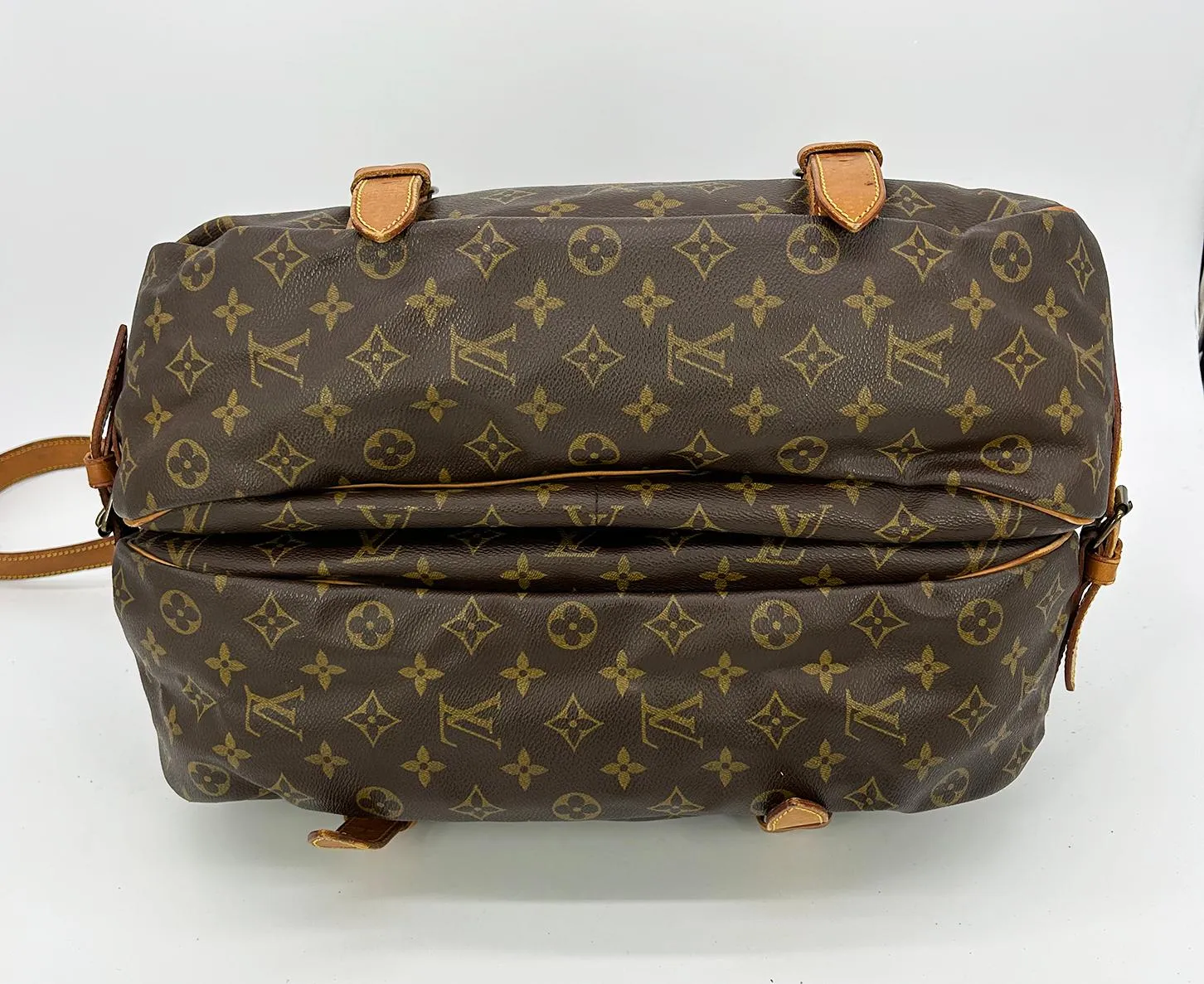 LOUIS VUITTON Vintage Monogram Samur 43 Messenger Shoulder Bag
