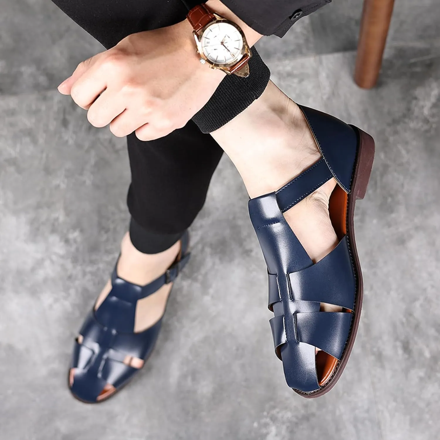 Men's Closed-Toe Flat Fisherman Sandals Lightweight Non-Slip Adjustable Hook & Loop Leather Wading Sandals for Summer Beach Casual Daily Wear