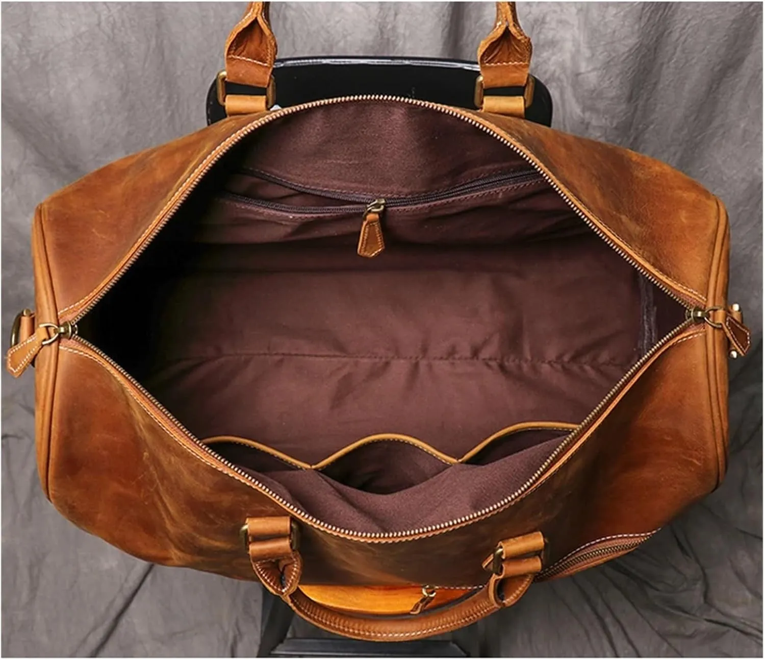 Men's Cowhide Travel Bag Women's Weekend Handbag Large Capacity Vintage Duffle Bag Leather Laptop Bag Suitable For Traveling, Business Trip, Outdoor(Vintage Brown)