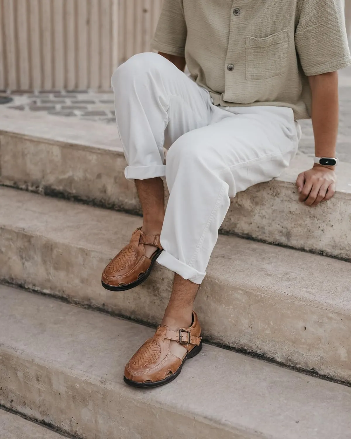 Mexico en la Piel Handmade Leather Fisherman Huaraches for Men - Adjustable Buckle, Comfortable and Lightweight, Breathable, Genuine Leather, Tan Color - Traditional Mexican Shoes