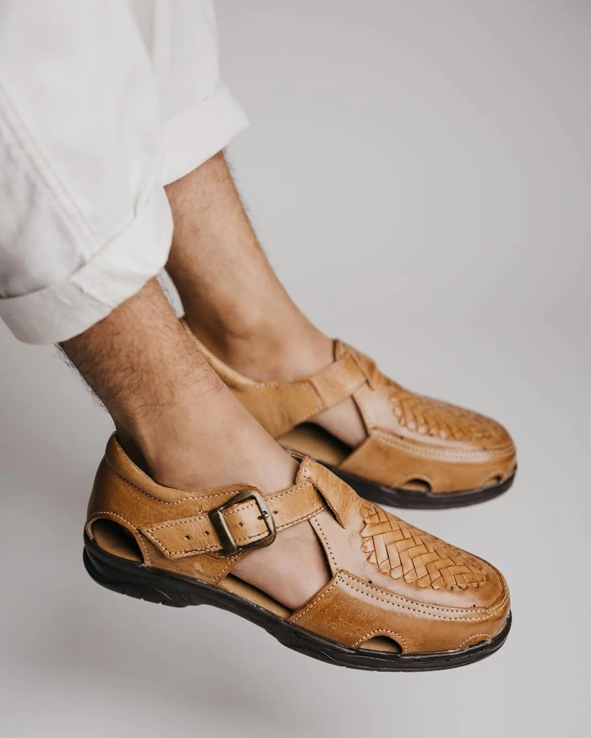 Mexico en la Piel Handmade Leather Fisherman Huaraches for Men - Adjustable Buckle, Comfortable and Lightweight, Breathable, Genuine Leather, Tan Color - Traditional Mexican Shoes