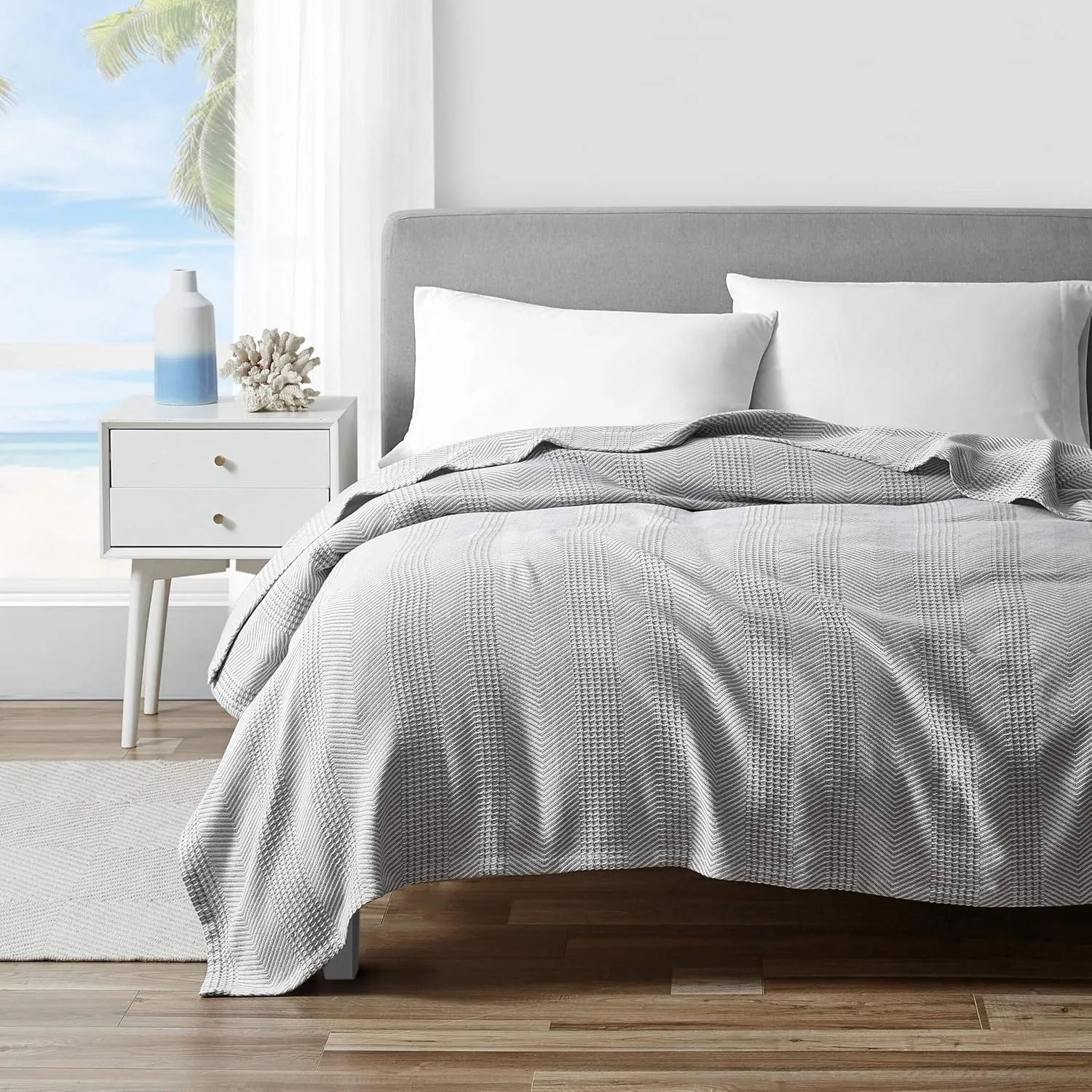Nautica - Twin Blanket, Ring Spun Cotton Bedding, Medium-Weight for All Seasons, Dorm Room Essentials, Oeko-Tex Certified (Chevron Grey)