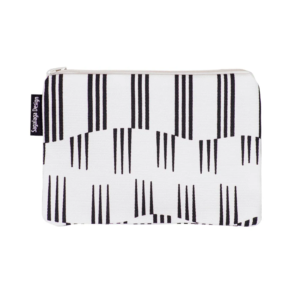 Pouch, REVONTULI