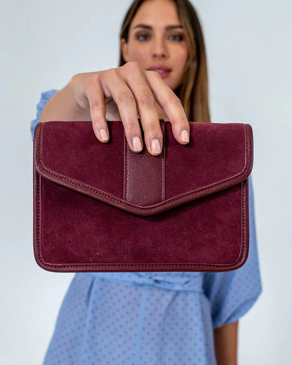 Raquel - Burgundy