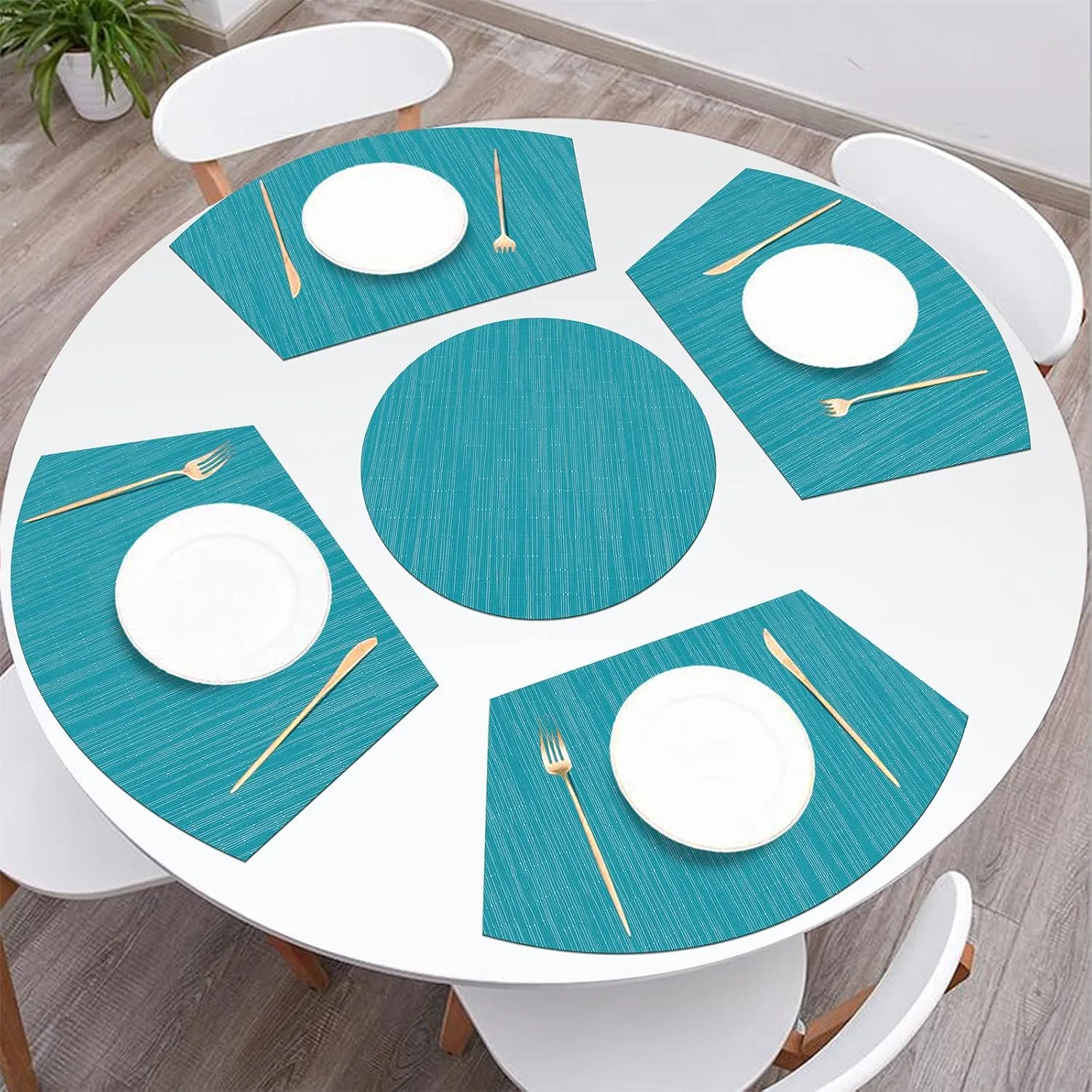 SHACOS Large Size Wedge Placemats with Centerpiece Round Mat Set of 5 Round Table Place Mats Washable Dining Table Placemats Reversible Durable, Blue