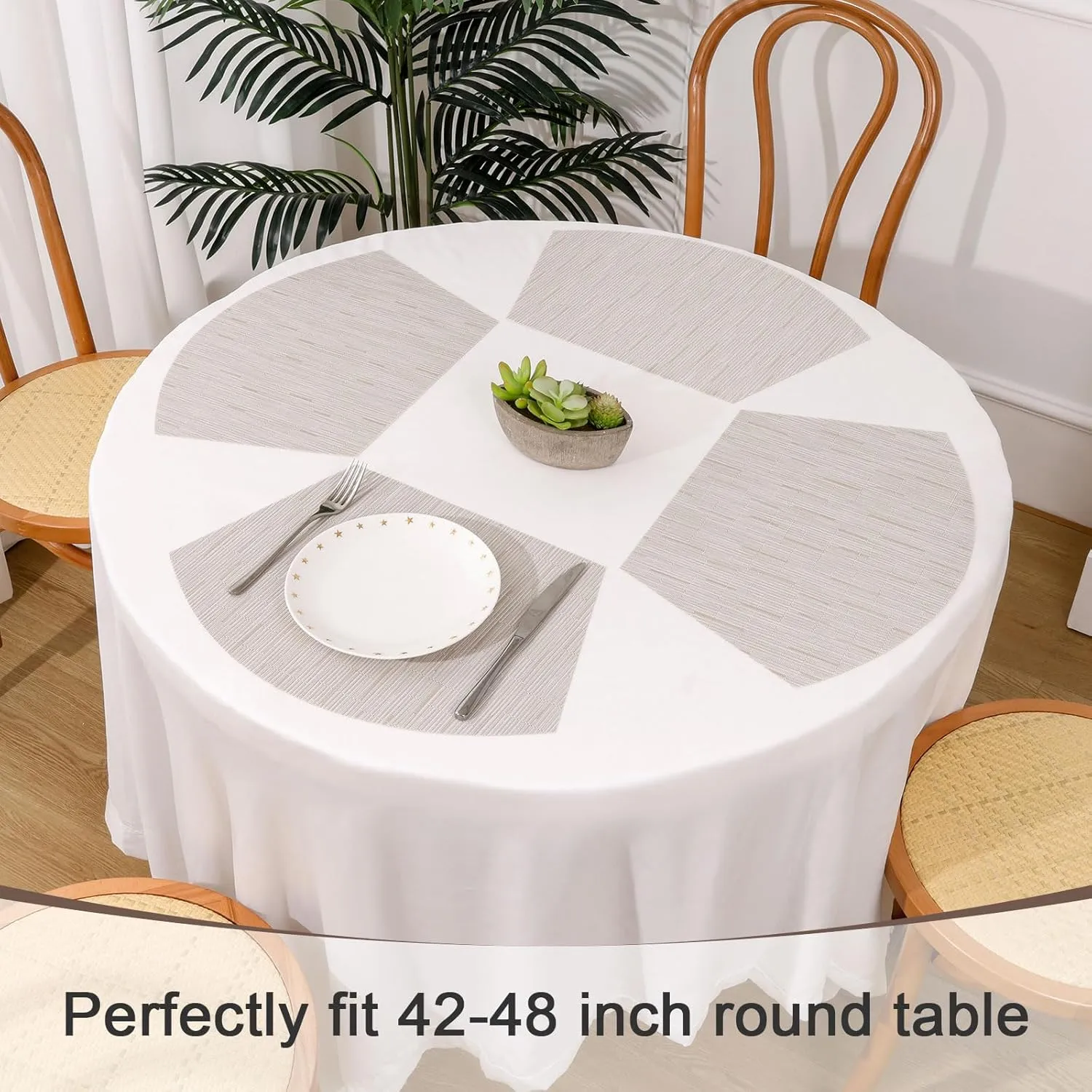 SHACOS Wedge Placemats Set of 8 Woven Vinyl Plastic Placemats for Round Table Place Mats Wipe Clean Non Slip Table Mats, Beige