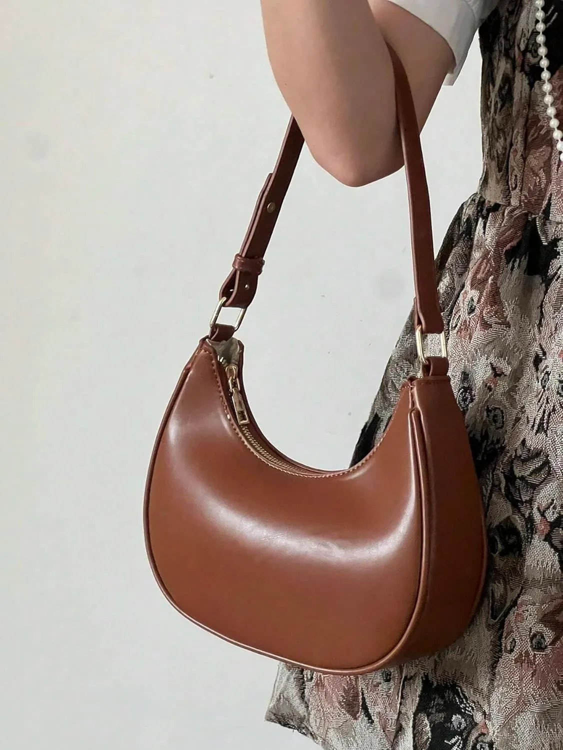 Small Crescent Leather Shoulder Bag for Women Crossbody Clutch Hobo Tote Purses Hangbags