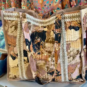 Sona LAANA Quilted Square Tote