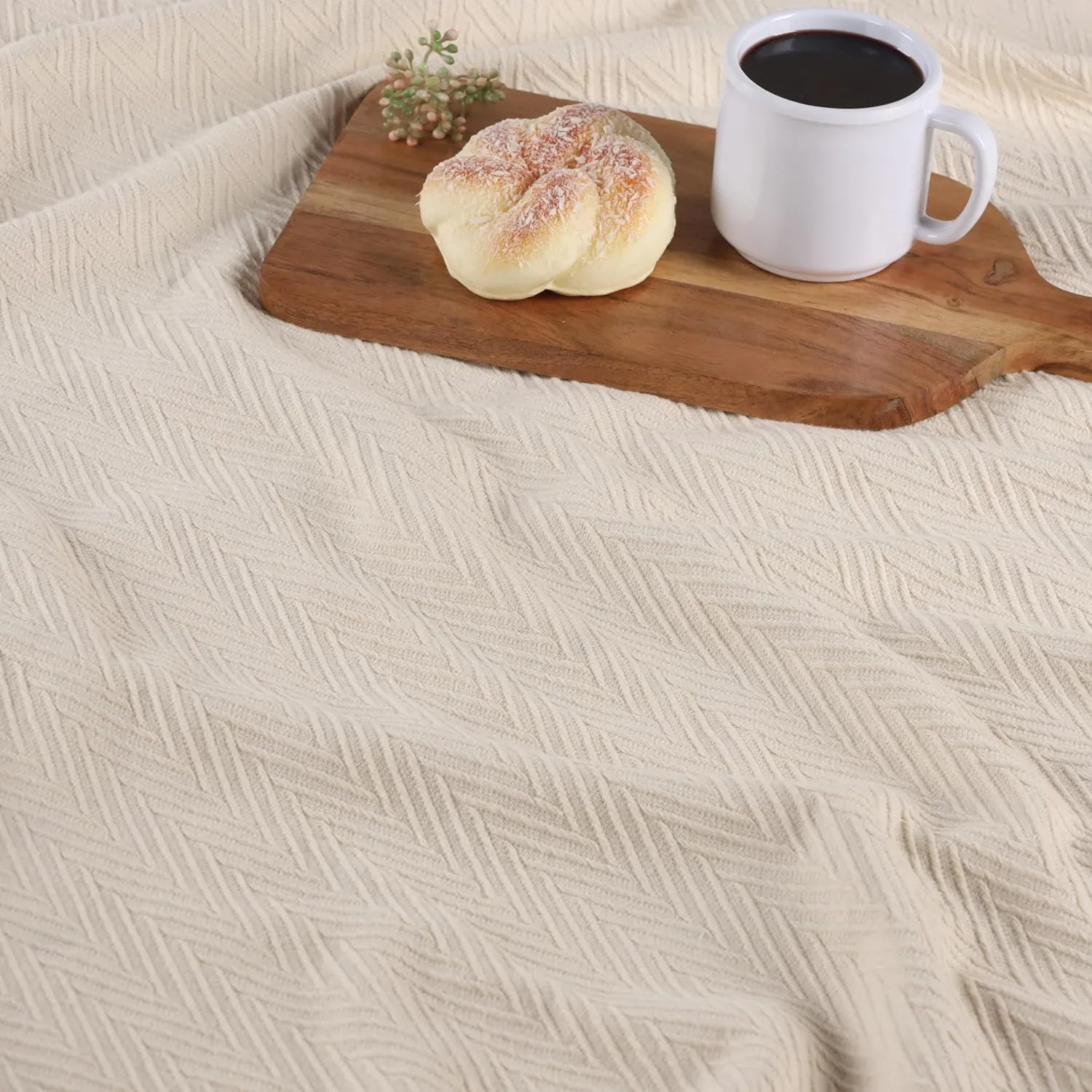 Superior Metro All-Season Cotton Blanket, Woven Blanket for Couch, Bed, Bedding, Farmhouse, Home Essentials, Cute and Cozy Bohemian Blankets, Herringbone Weave, Full/Queen, Ivory