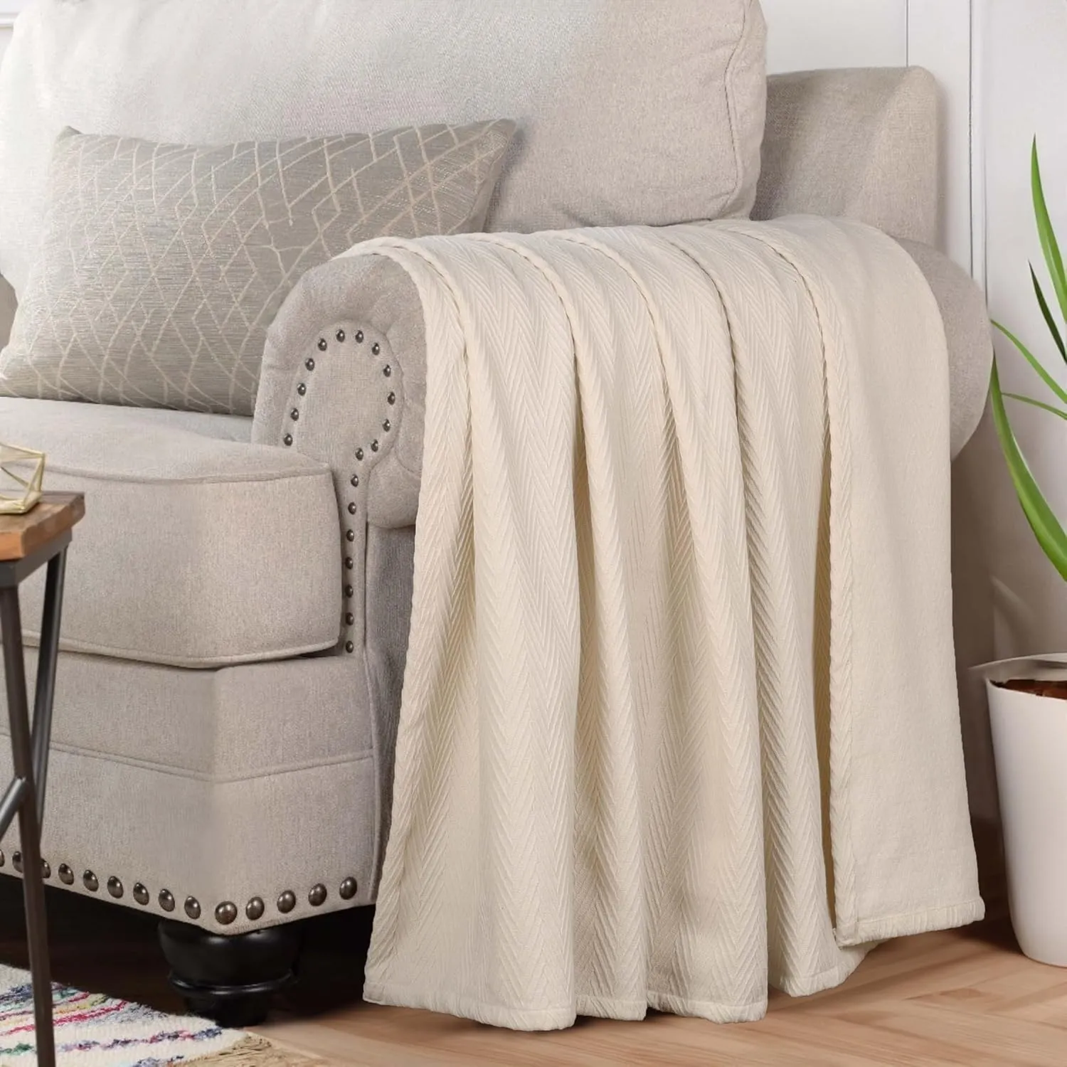 Superior Metro All-Season Cotton Blanket, Woven Blanket for Couch, Bed, Bedding, Farmhouse, Home Essentials, Cute and Cozy Bohemian Blankets, Herringbone Weave, Full/Queen, Ivory