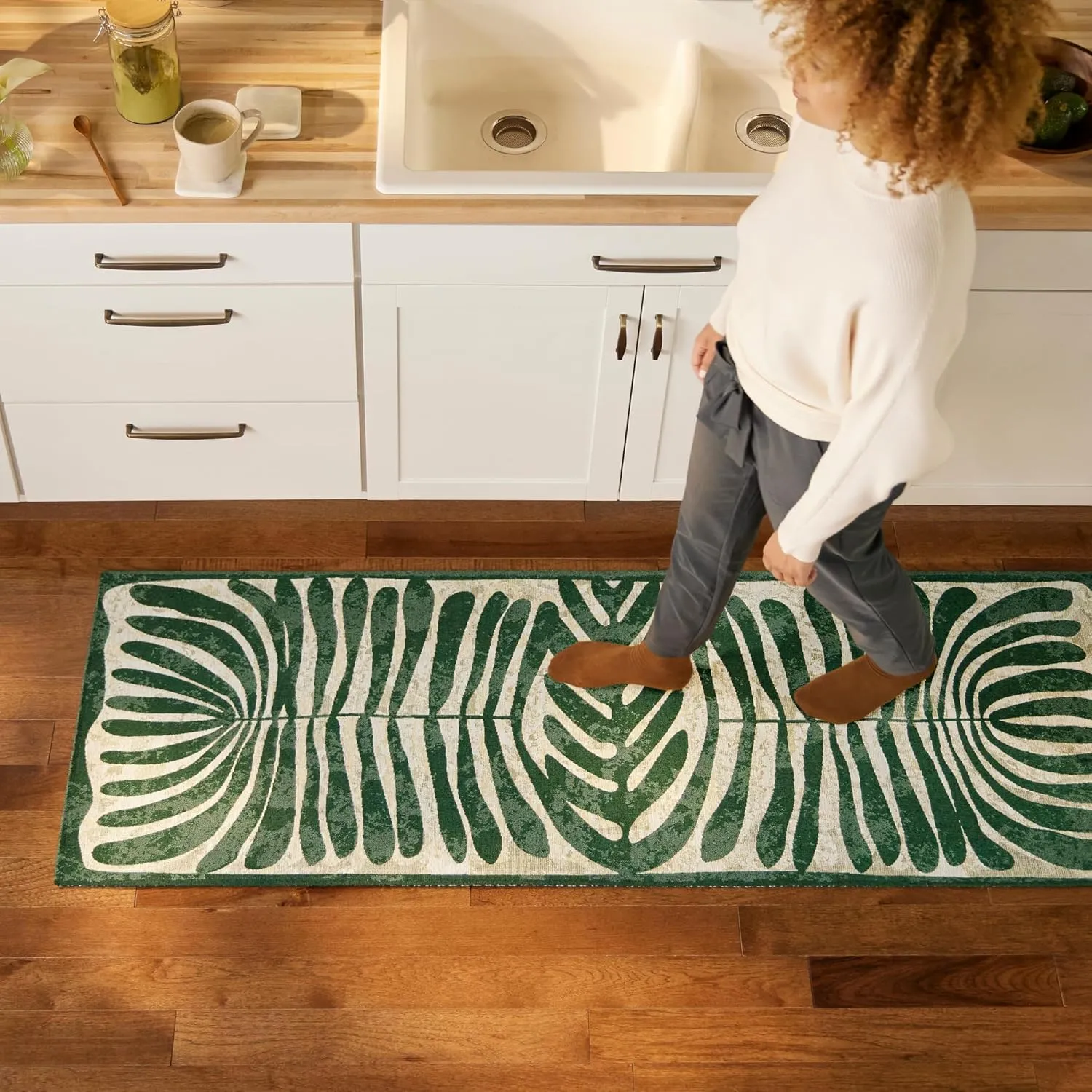 TOWN & COUNTRY LUXE Livie Matisse Cutout Everwash® Washable Multi-Use Decorative Rug, Kitchen Runner Rug, Low-Profile Door Mat, Bedroom Rug and Dorm Room Rug with Non-Slip Backing, Green, 24"x72"