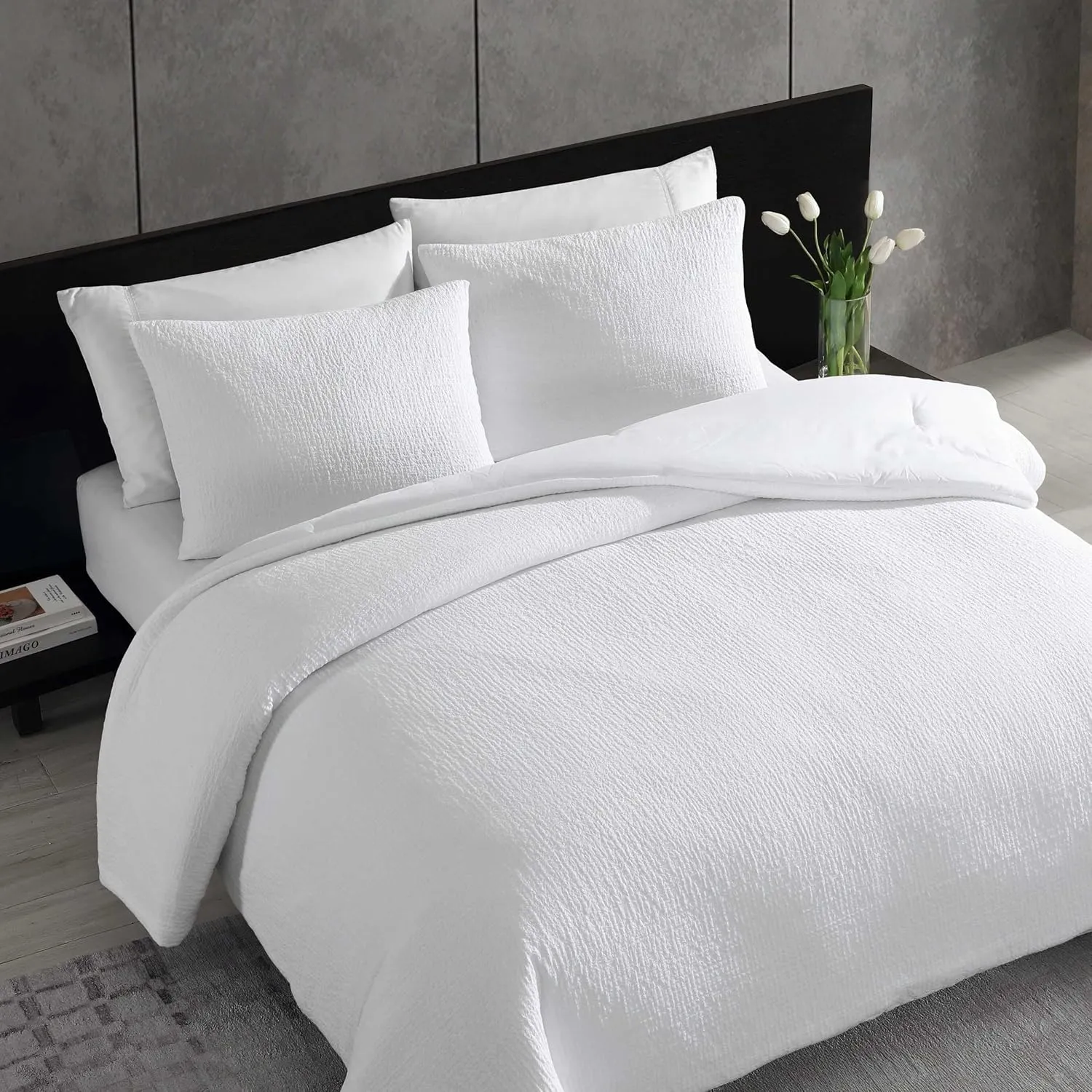 Vera Wang - Queen Comforter Set, Premium Cotton Bedding Set with Matching Shams, Chic Room Essentials, Oeko-Tex Certified (Puckered Texture White, Queen)