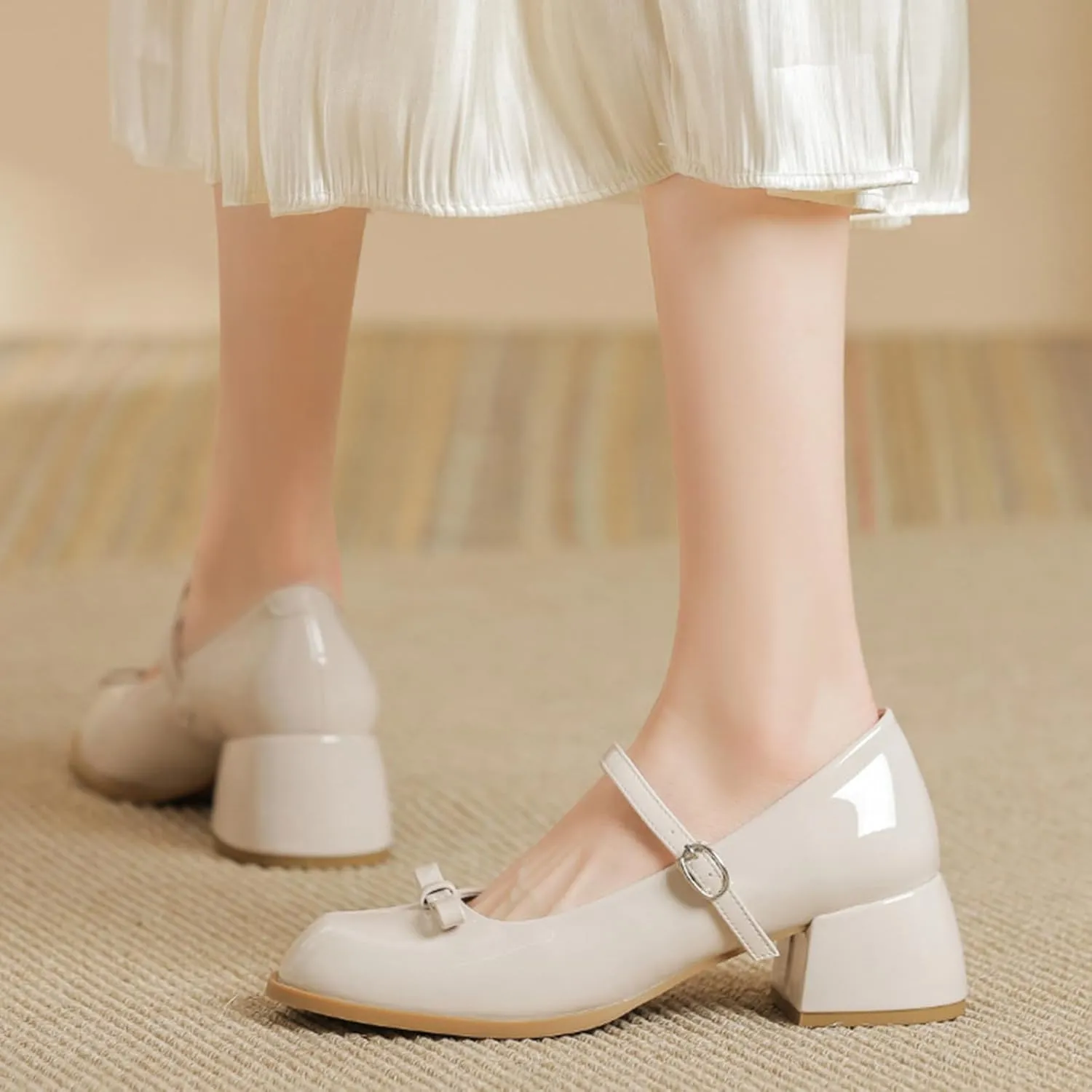 Women's Patent Leather Low Chunky Block Heel Mary Jane Pumps Fashion Classic Bowknots Round Toe Buckle Strap Work Pumps Casual Business Office Wedding Dress Shoes