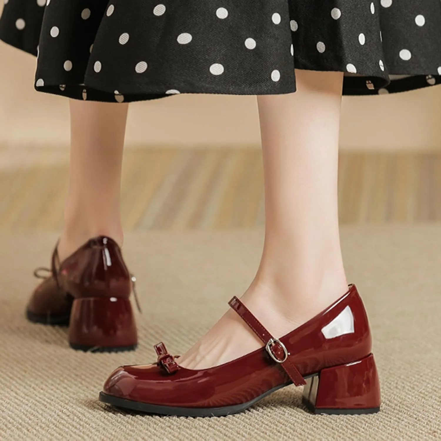 Women's Patent Leather Low Chunky Block Heel Mary Jane Pumps Fashion Classic Bowknots Round Toe Buckle Strap Work Pumps Casual Business Office Wedding Dress Shoes