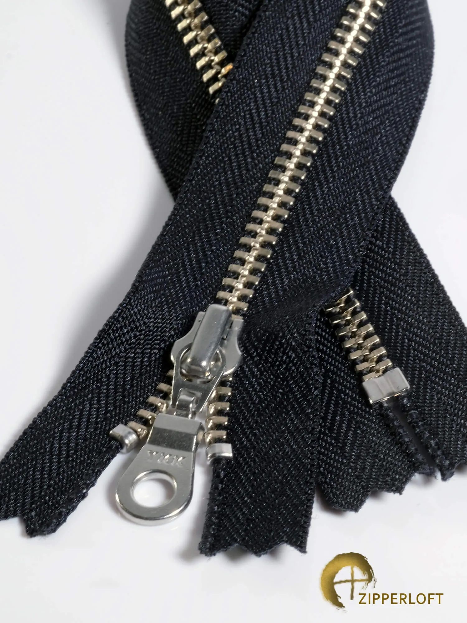 YKK #4.5 Nickel-Silver (4-14" / 10.2-35.1cm) - 580 Black